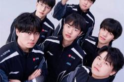 【一竞技1JingJi】LOL：LPL国产最强教练回归 Uzi疑似进行复出训练！