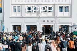 百年帽庄 × 电竞光影：OPPO｜一加天津旗舰店到底有多会玩？