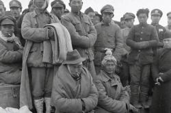 攻心(xīn)为上：淮海战役(yì)中(zhōng)，中(zhōng)野和华野心(xīn)理战奏傚(xiào)，歼敌更多(duō)损失更小(xiǎo)