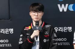 LOL传奇(qí)加冕(miǎn)殊荣，十(shí)年最佳力压众多电竞選(xuǎn)手(shǒu)，LPL最可敬(jìng)的对手(shǒu)！