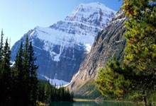 《第五人格》时空裂隙模式：求生者平行时空破密码机技巧