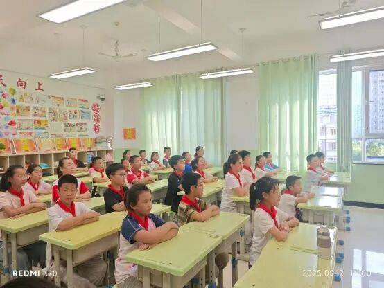 【强国复兴有我,争当新时代好少年】忻州市长征小学开展“红领巾的骄傲,队史我知道”主题队会开启新学期红色篇章