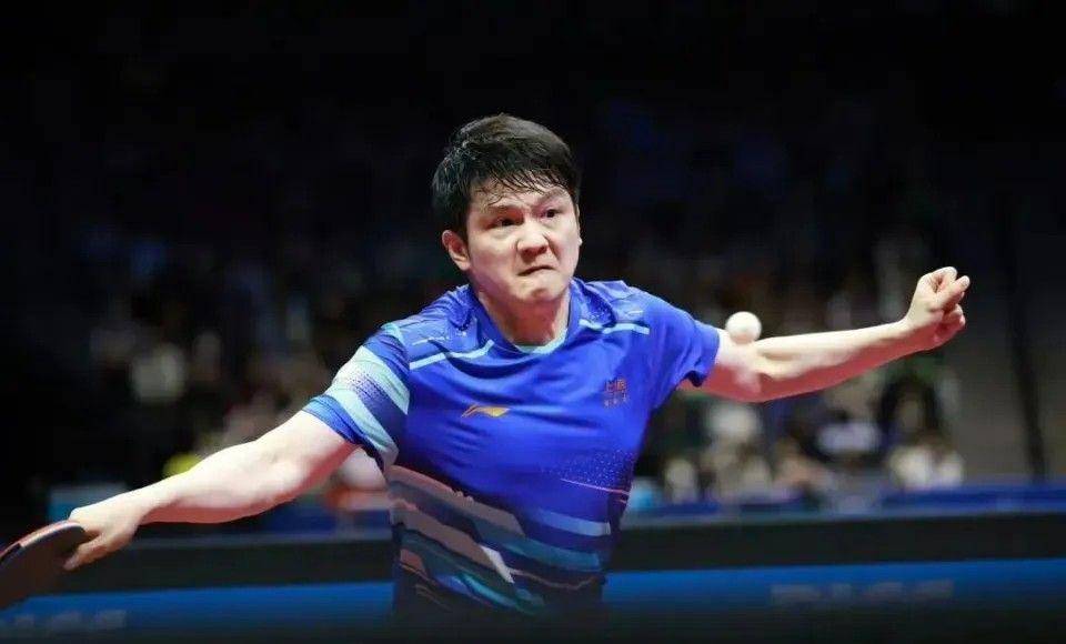 樊振东4-2逆袭王楚钦！以下克上的胜利，证明冠军底蕴不会褪色